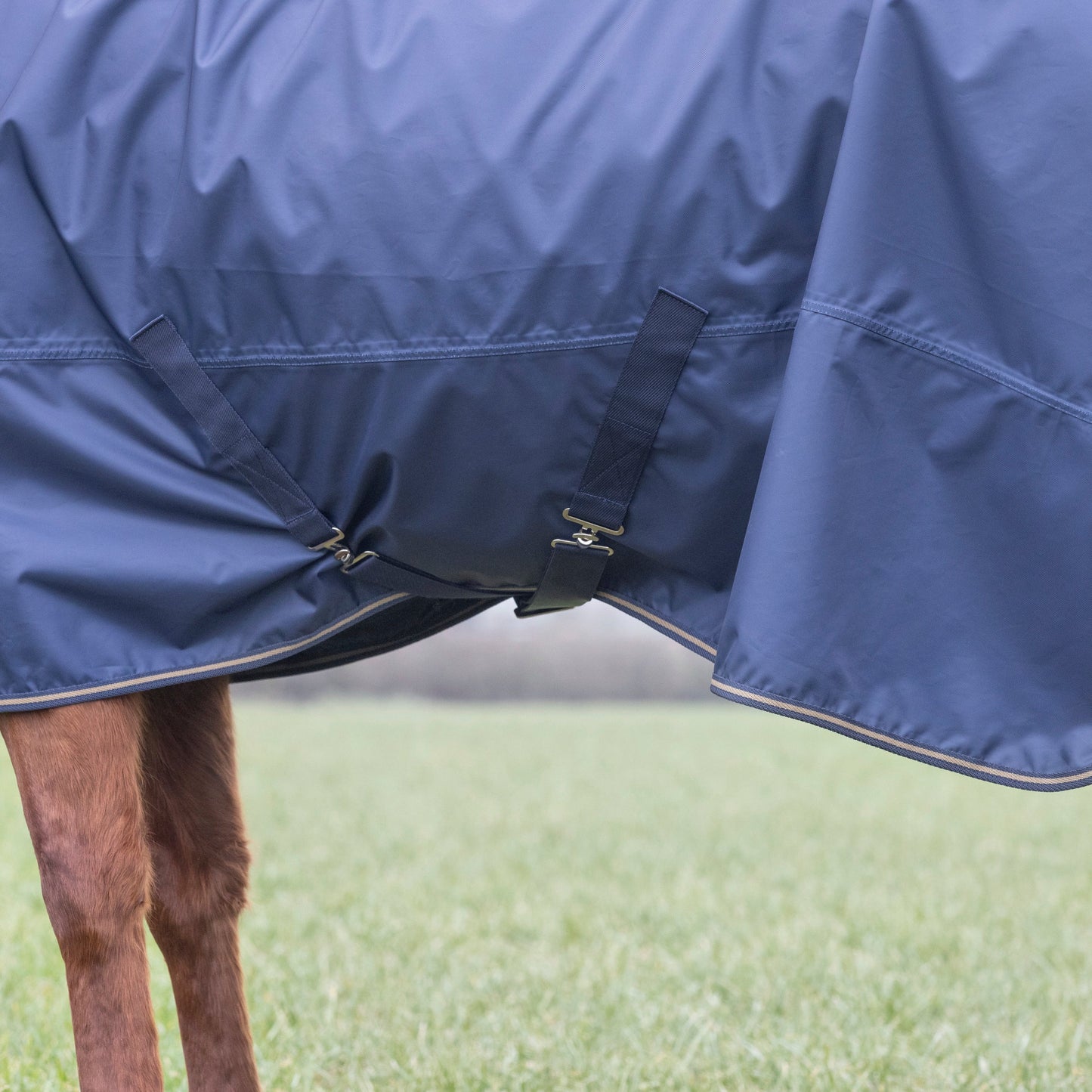 Shires Typhoon Lite Combo Turnout Rug